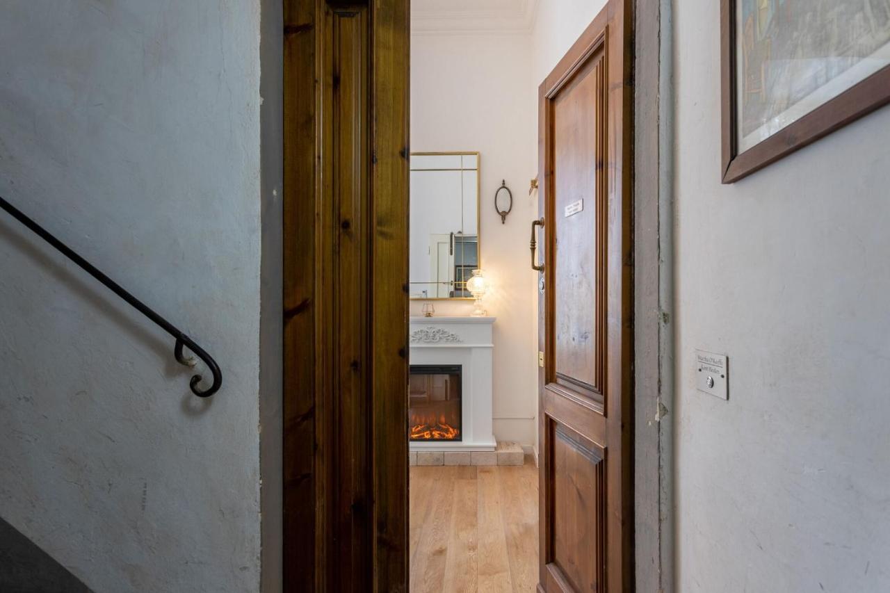 Pearl Of By Halldis * Florencia